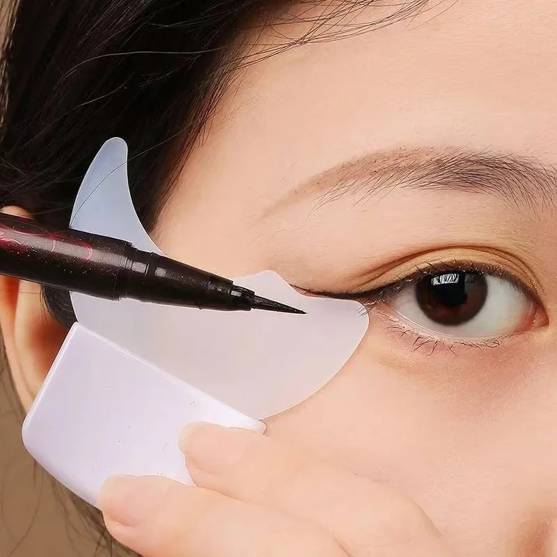 Eyeliner Stencil