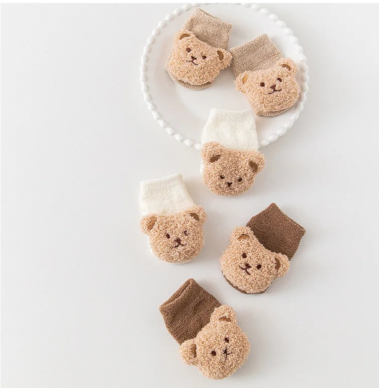 Baby Hat & Booties Set (2 Pieces) – Animal Design